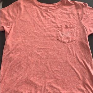 Vineyard vines boyfriend tee.